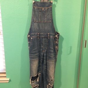Rustic boyfriend overalls!